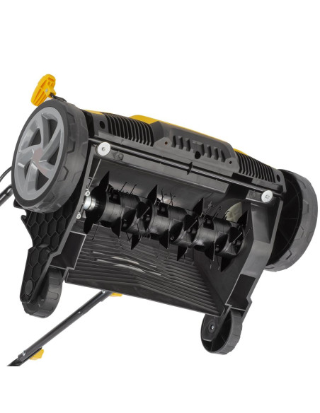 Plænelufter og Vertikalskærer - Genopliv din Græsplæne på Effektiv Vis